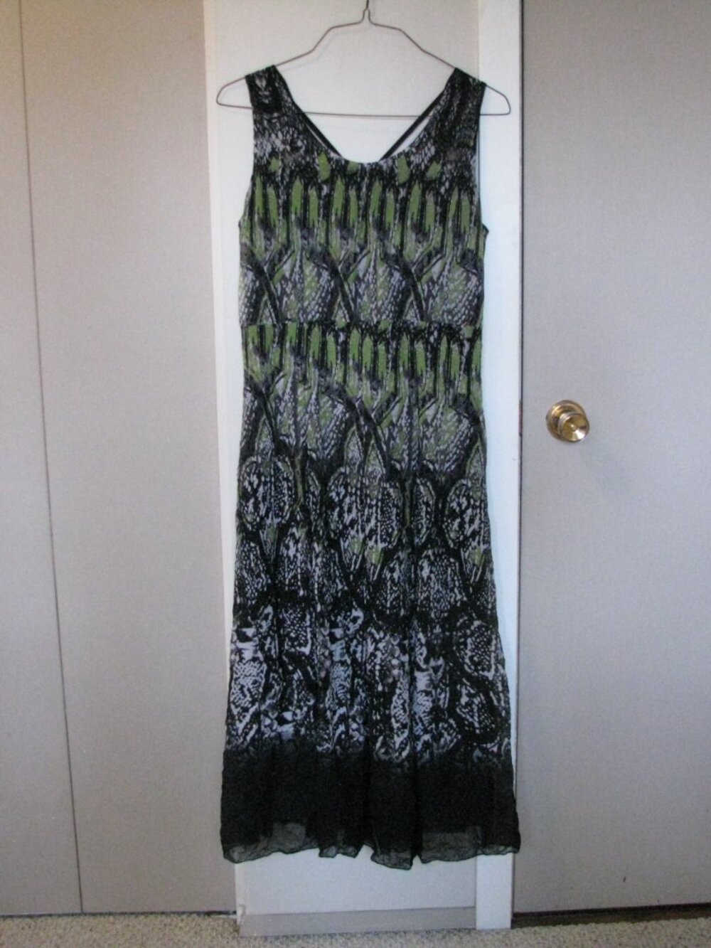 Picadilly Black and Green Midi Sleeveless Dress - Picture 7 of 9